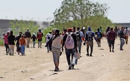 Aumenta la migración de madres solteras hacia Juárez: Un nevo rostro de la movilidad